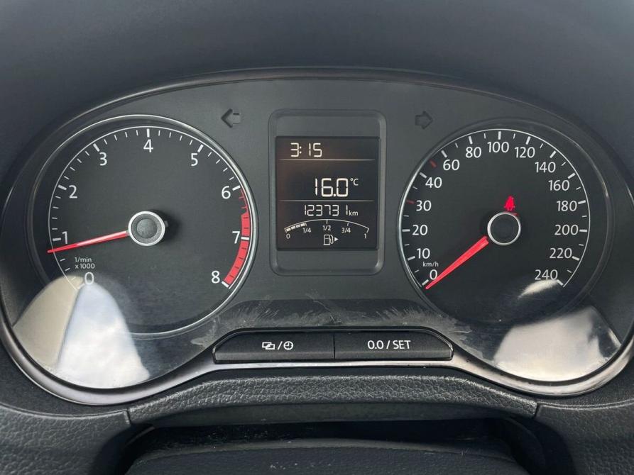 Volkswagen Polo V Рестайлинг Стерлитамак  - изображение 24
