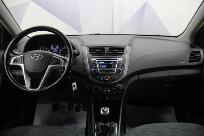 Hyundai Solaris I Рестайлинг с пробегом 2016 года, цена 1 075 000 рублей, 123924 км, седан, Автокод Объявления