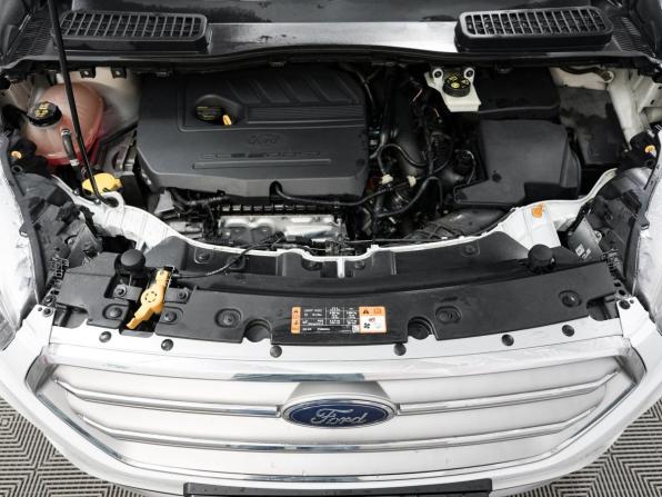 Ford Kuga II Рестайлинг с пробегом 2017 года, цена 1 650 000 рублей, 95200 км, внедорожник, Автокод Объявления