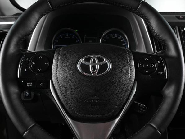 Toyota RAV4 IV (XA40) Рестайлинг с пробегом 2017 года, цена 2 379 000 рублей, 195205 км, внедорожник, Автокод Объявления
