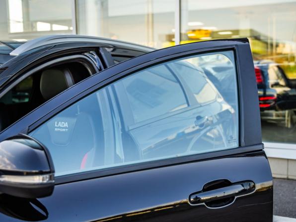 Lada (ВАЗ) Vesta I Рестайлинг (NG) с пробегом 2023 года, цена 1 648 000 рублей, 51705 км, универсал, Автокод Объявления