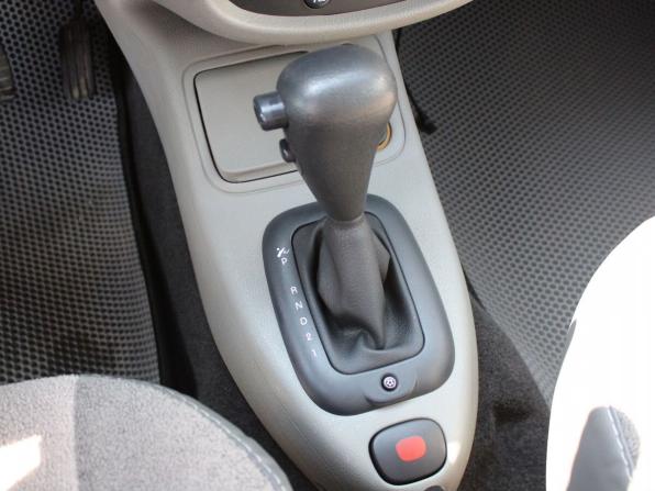 Renault Symbol I Рестайлинг с пробегом 2005 года, цена 249 000 рублей, 263505 км, седан, Автокод Объявления