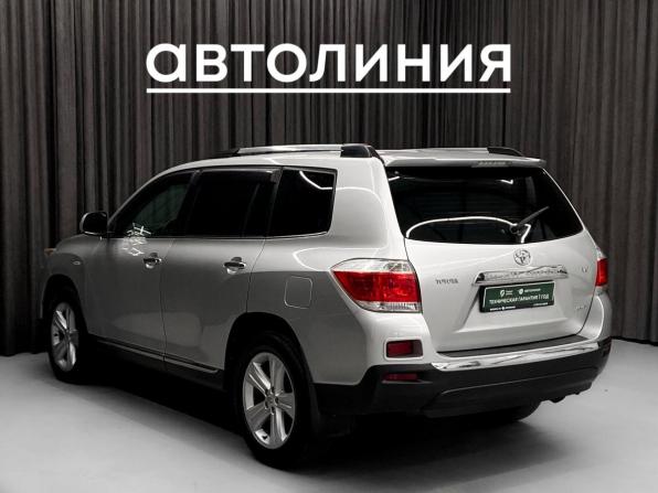 Toyota Highlander II (XU40) Рестайлинг с пробегом 2010 года, цена 1 850 000 рублей, 260000 км, внедорожник, Автокод Объявления