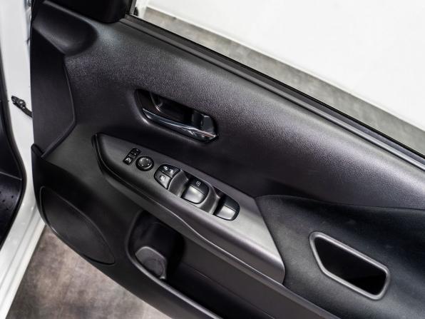 Nissan Serena V (C27) с пробегом 2018 года, цена 2 100 000 рублей, 76600 км, минивэн, Автокод Объявления