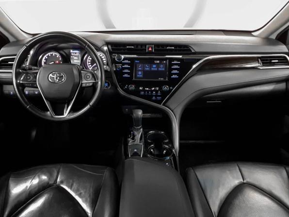 Toyota Camry VIII (XV70) с пробегом 2020 года, цена 1 740 000 рублей, 335000 км, седан, Автокод Объявления