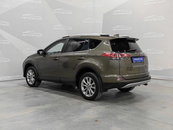 Toyota RAV4 IV (XA40) Рестайлинг с пробегом 2017 года, цена 2 500 000 рублей, 194000 км, внедорожник, Автокод Объявления