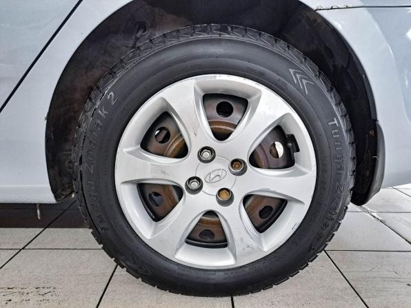 Hyundai Solaris I с пробегом 2013 года, цена 660 000 рублей, 155900 км, седан, Автокод Объявления