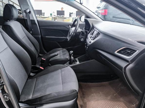 Hyundai Solaris II с пробегом 2018 года, цена 1 150 000 рублей, 172870 км, седан, Автокод Объявления