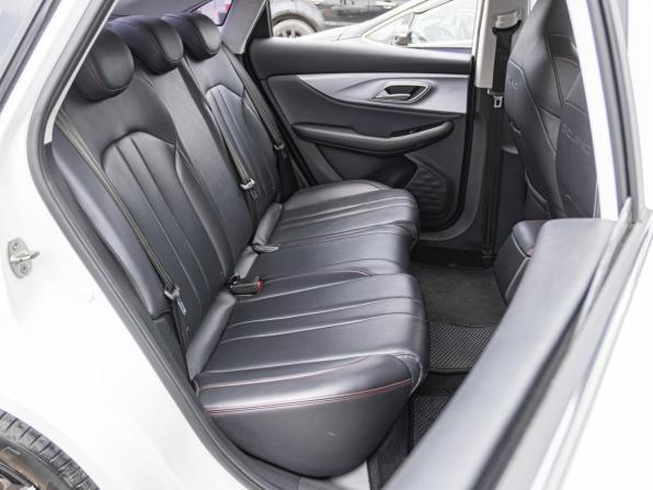 BAIC U5 Plus с пробегом 2023 года, цена 1 360 000 рублей, 6611 км, седан, Автокод Объявления