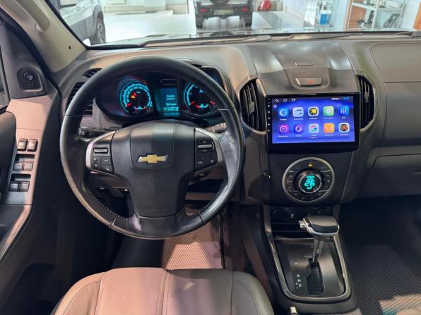Chevrolet TrailBlazer II с пробегом 2014 года, цена 1 275 000 рублей, 234652 км, внедорожник, Автокод Объявления