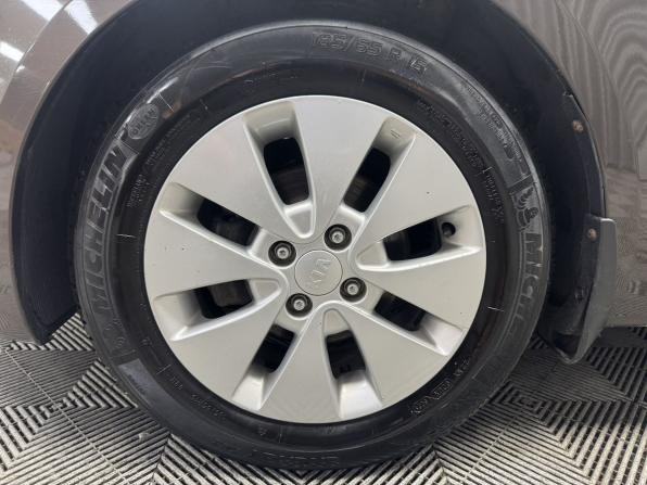 Kia Rio III с пробегом 2014 года, цена 950 000 рублей, 133759 км, хэтчбек, Автокод Объявления
