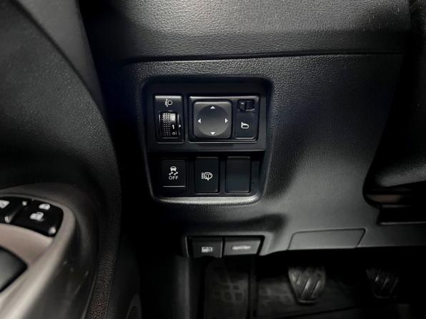 Nissan Juke I с пробегом 2012 года, цена 1 195 000 рублей, 118174 км, внедорожник, Автокод Объявления