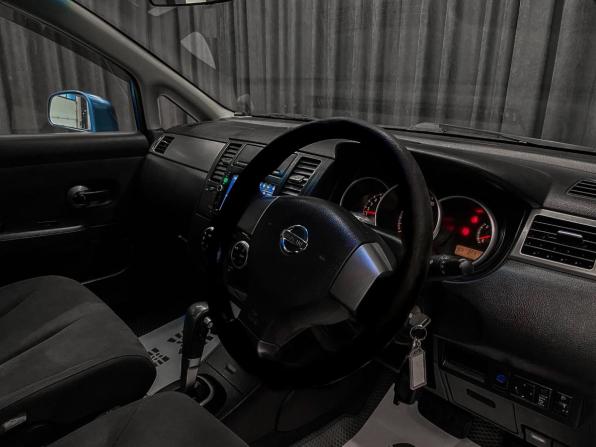 Nissan Tiida I с пробегом 2007 года, цена 499 000 рублей, 320000 км, хэтчбек, Автокод Объявления