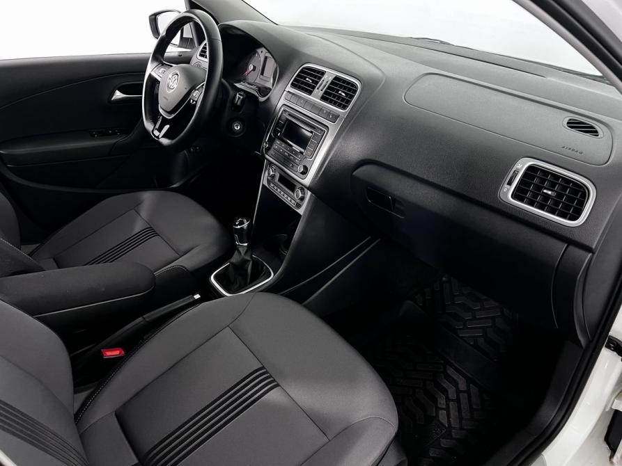 Volkswagen Polo V Рестайлинг Калининград  - изображение 12