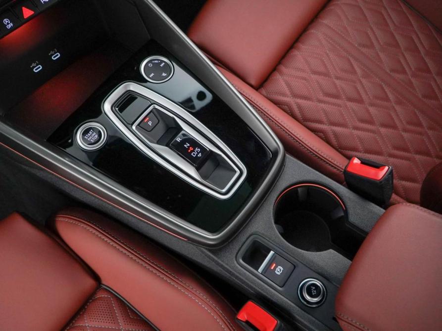 Audi A3 IV (8Y) Рестайлинг Москва  - изображение 15