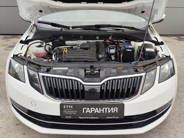 Skoda Octavia III (A7) Рестайлинг с пробегом 2017 года, цена 1 850 000 рублей, 117000 км, лифтбек, Автокод Объявления