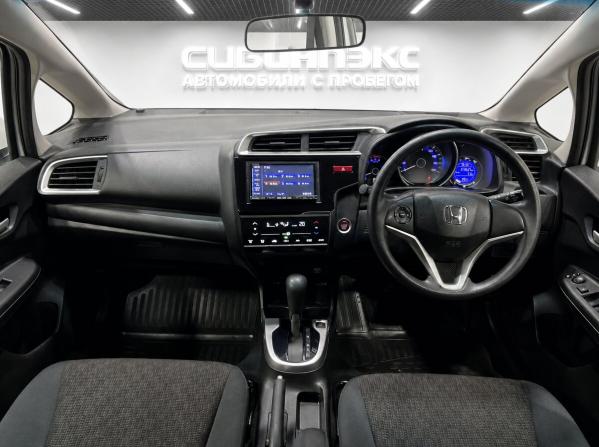 Honda Fit III с пробегом 2016 года, цена 1 050 000 рублей, 79300 км, хэтчбек, Автокод Объявления