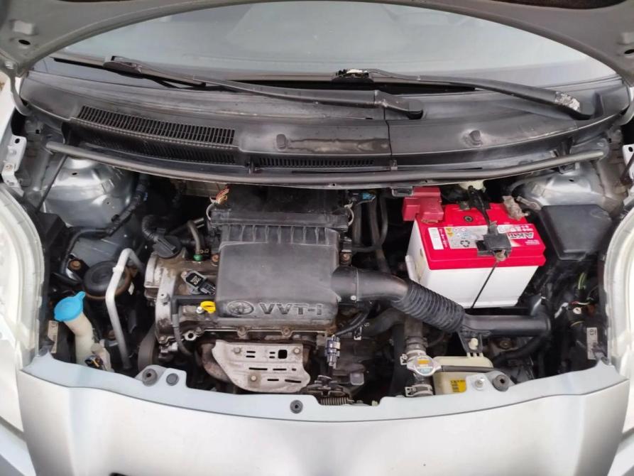Toyota Yaris II Челябинск  - изображение 19