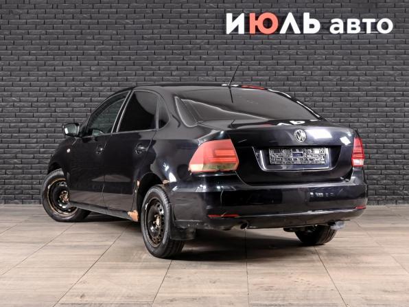 Volkswagen Polo V Рестайлинг с пробегом 2016 года, цена 600 000 рублей, 313060 км, седан, Автокод Объявления