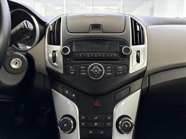 Chevrolet Cruze I Рестайлинг с пробегом 2013 года, цена 680 000 рублей, 209546 км, хэтчбек, Автокод Объявления