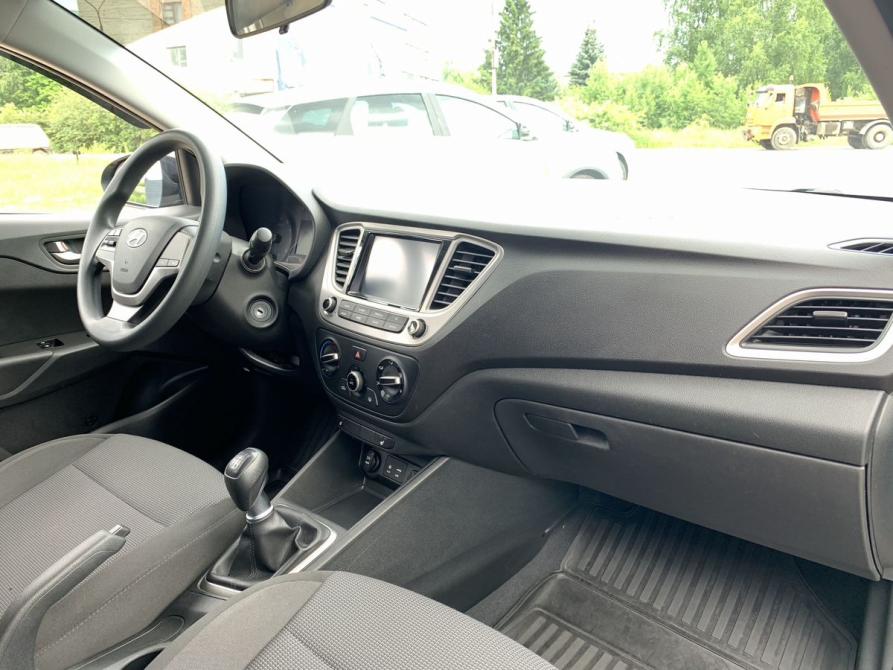 Hyundai Solaris II Великие Луки  - изображение 18