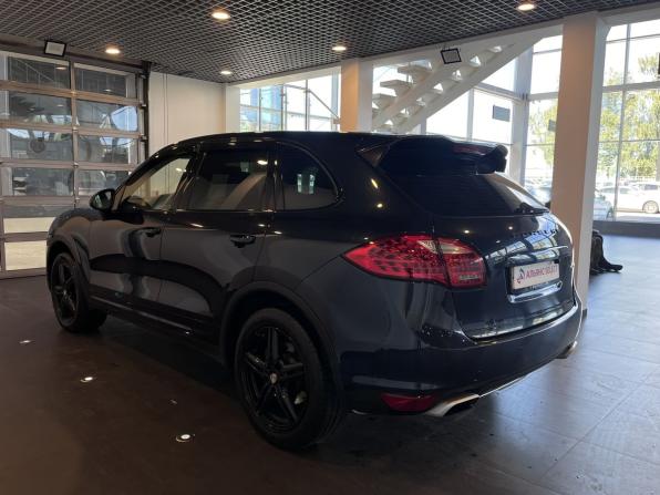 Porsche Cayenne II (958) с пробегом 2010 года, цена 1 990 000 рублей, 219862 км, внедорожник, Автокод Объявления