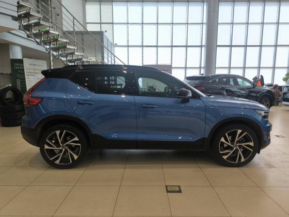 Volvo XC40 I с пробегом 2018 года, цена 3 050 000 рублей, 129830 км, внедорожник, Автокод Объявления