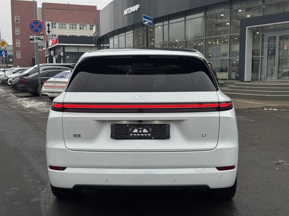 Новый Li Auto (Lixiang) L7 I Рестайлинг 2025 года, цена 8 400 000 рублей, внедорожник, Автокод Объявления