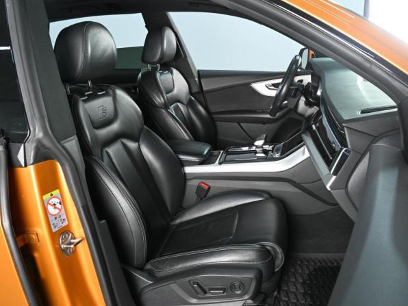 Audi Q8 I (4M) с пробегом 2019 года, цена 6 499 000 рублей, 161015 км, внедорожник, Автокод Объявления