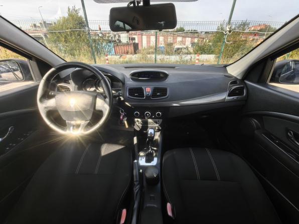 Renault Fluence I Рестайлинг с пробегом 2014 года, цена 579 000 рублей, 153909 км, седан, Автокод Объявления