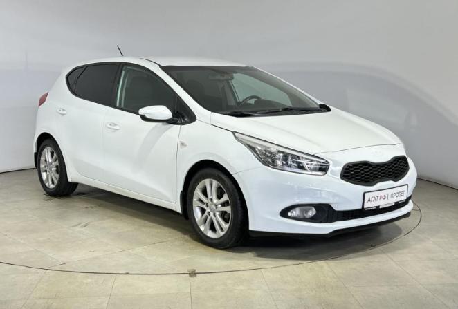 Kia Ceed II с пробегом 2013 года, цена 1 199 000 рублей, 136061 км, хэтчбек, Автокод Объявления