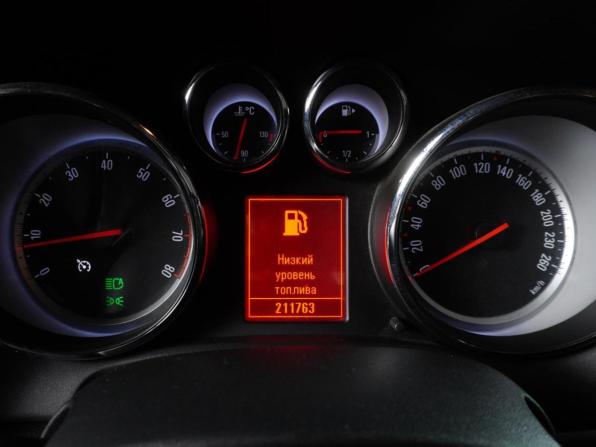 Opel Astra J с пробегом 2010 года, цена 690 000 рублей, 211763 км, хэтчбек, Автокод Объявления