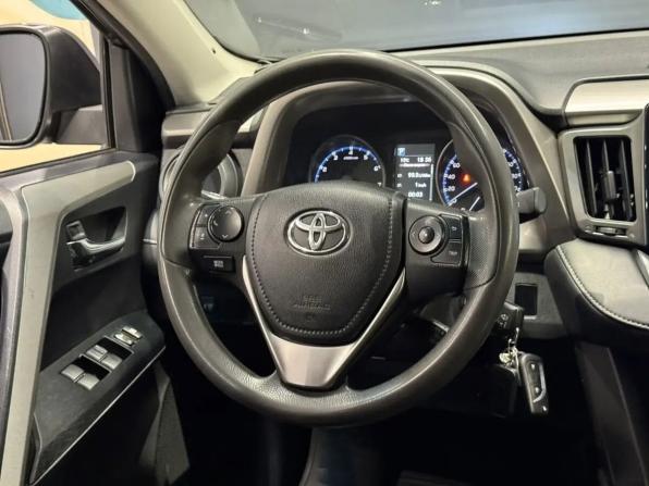 Toyota RAV4 IV (XA40) с пробегом 2015 года, цена 1 679 000 рублей, 251000 км, внедорожник, Автокод Объявления