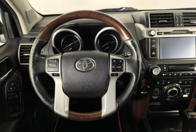 Toyota Land Cruiser Prado 150 Series Рестайлинг 1 с пробегом 2016 года, цена 3 710 000 рублей, 213918 км, внедорожник, Автокод Объявления