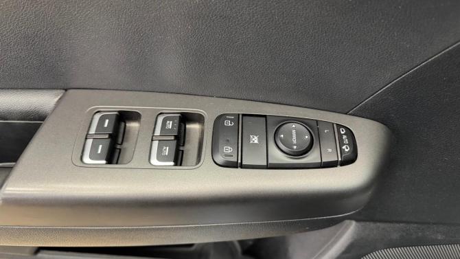 Kia Sportage IV Рестайлинг с пробегом 2021 года, цена 2 599 500 рублей, 50921 км, внедорожник, Автокод Объявления