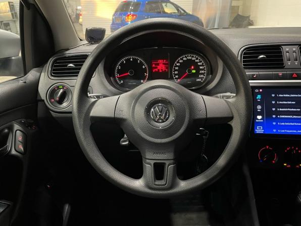 Volkswagen Polo V с пробегом 2012 года, цена 888 000 рублей, 90070 км, седан, Автокод Объявления