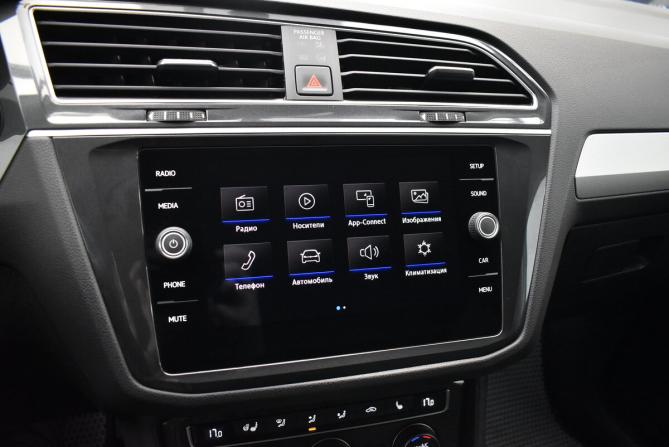 Volkswagen Tiguan II с пробегом 2018 года, цена 2 270 000 рублей, 106085 км, внедорожник, Автокод Объявления