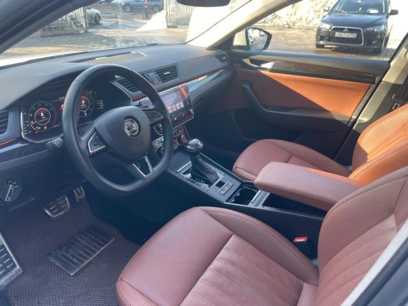 Skoda Superb III с пробегом 2019 года, цена 1 849 000 рублей, 61454 км, лифтбек, Автокод Объявления