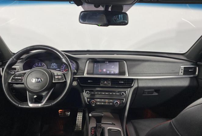 Kia Optima IV Рестайлинг с пробегом 2018 года, цена 2 080 000 рублей, 101979 км, седан, Автокод Объявления