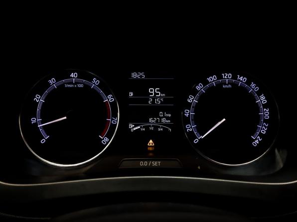 Skoda Rapid I Рестайлинг с пробегом 2019 года, цена 875 000 рублей, 162718 км, лифтбек, Автокод Объявления