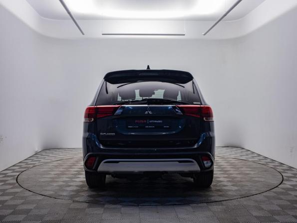 Mitsubishi Outlander III Рестайлинг 3 с пробегом 2021 года, цена 2 145 000 рублей, 153367 км, внедорожник, Автокод Объявления