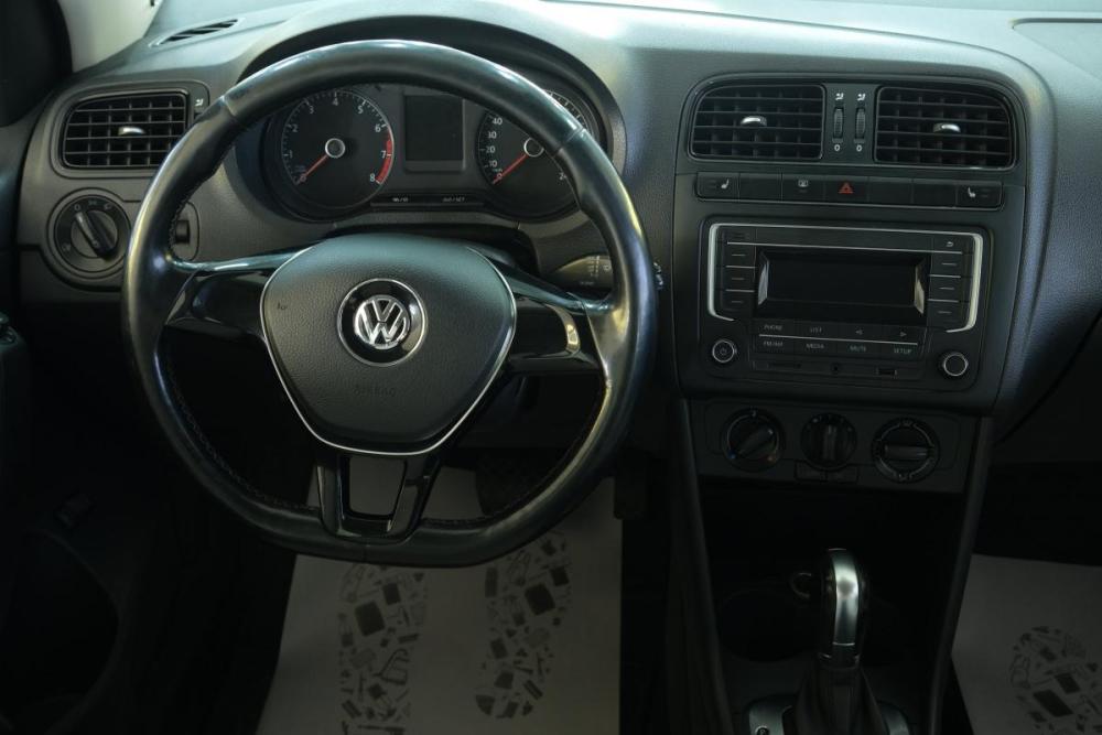 Volkswagen Polo V Рестайлинг Омск  - изображение 12