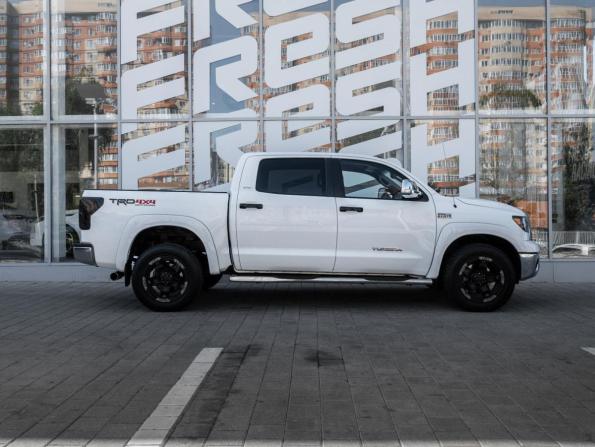Toyota Tundra II с пробегом 2011 года, цена 3 530 000 рублей, 165610 км, offers.body_type.unknown, Автокод Объявления