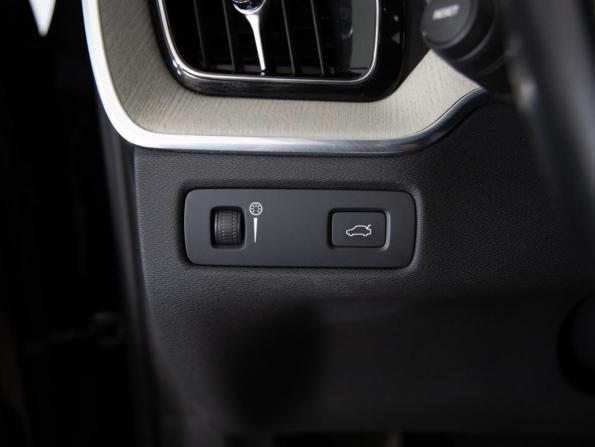 Volvo XC60 II с пробегом 2021 года, цена 3 499 000 рублей, 159262 км, внедорожник, Автокод Объявления