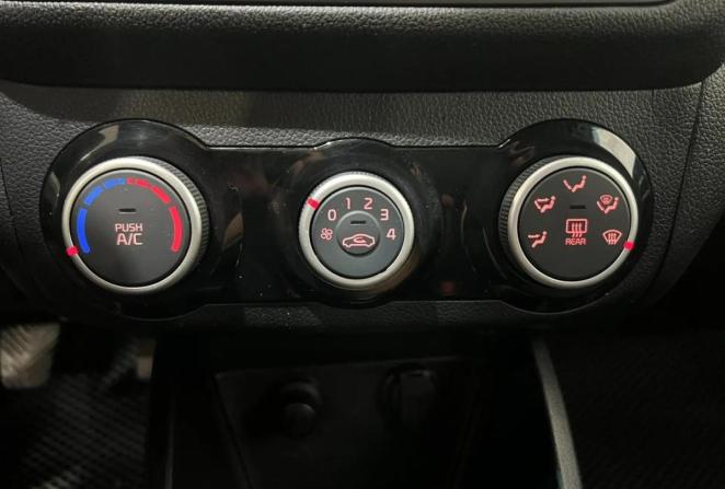 Kia Rio III Рестайлинг с пробегом 2015 года, цена 820 000 рублей, 110343 км, седан, Автокод Объявления