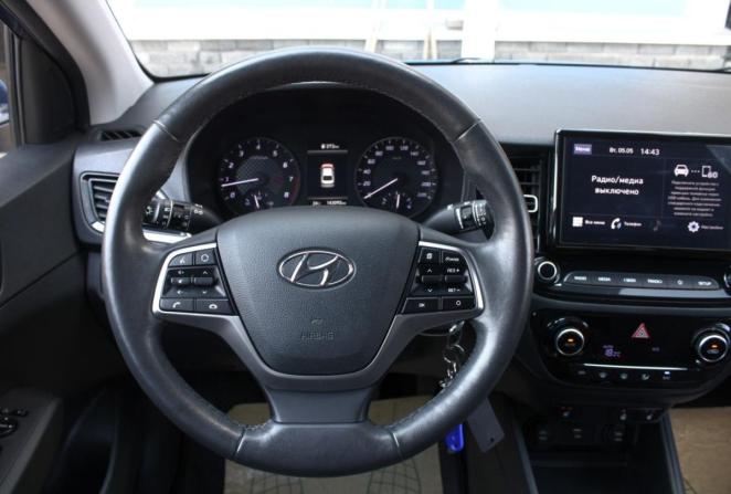 Hyundai Solaris II Рестайлинг с пробегом 2022 года, цена 1 560 000 рублей, 143092 км, седан, Автокод Объявления