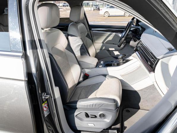 Volkswagen Touareg III с пробегом 2019 года, цена 4 898 000 рублей, 134974 км, внедорожник, Автокод Объявления