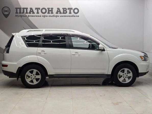 Mitsubishi Outlander II Рестайлинг с пробегом 2010 года, цена 890 000 рублей, 205122 км, внедорожник, Автокод Объявления