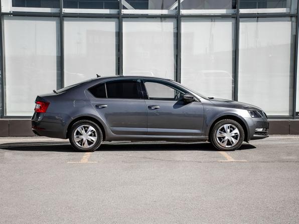Skoda Octavia III (A7) Рестайлинг с пробегом 2019 года, цена 1 670 000 рублей, 144760 км, лифтбек, Автокод Объявления