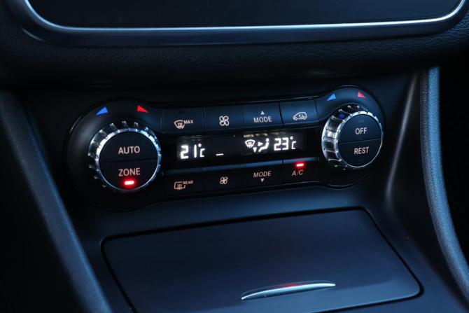 Mercedes-Benz GLA I (X156) с пробегом 2015 года, цена 1 999 000 рублей, 159110 км, внедорожник, Автокод Объявления